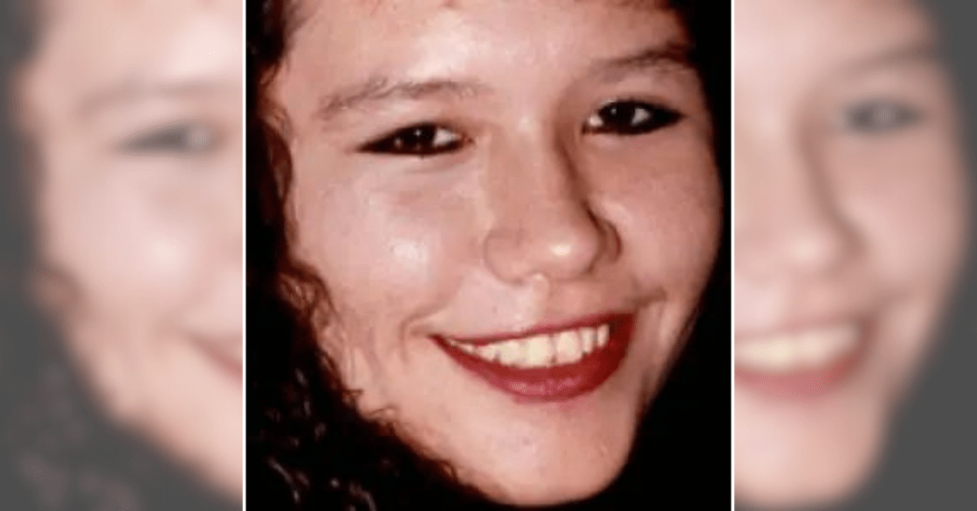 Portrait of Deanna Bellerose